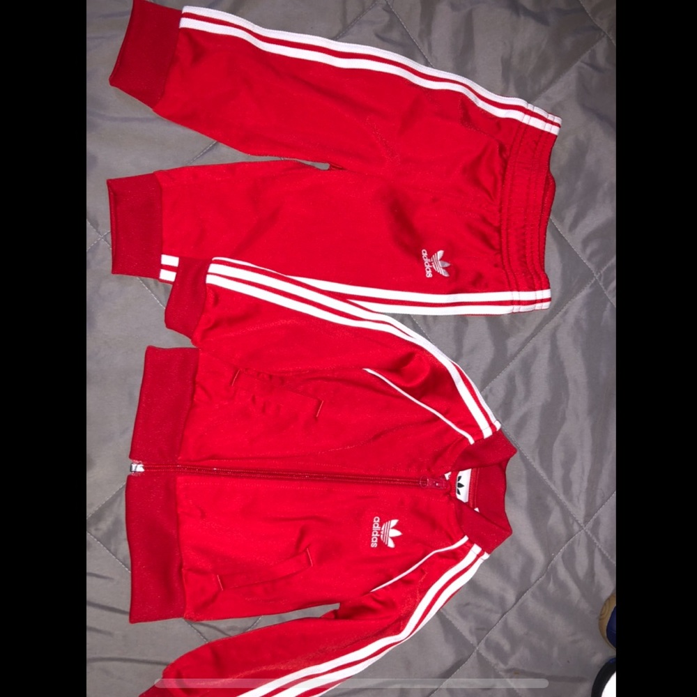 Infants Adidas Track Suit 6-9 Mo